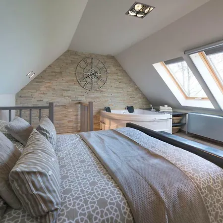Over D'eede Bed & Breakfast *